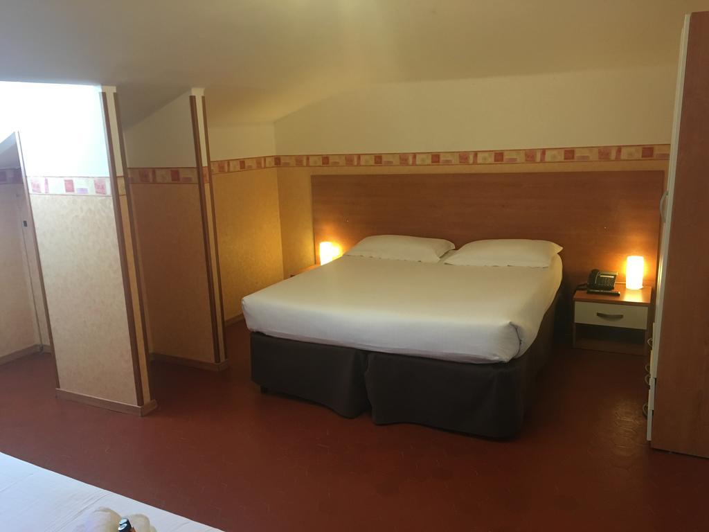 Hotel Liberty San Remo Buitenkant foto